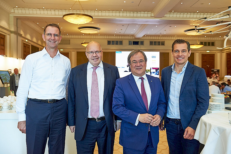 2019: Günther Schuh with Economics Minister Peter Altmaier, NRW Minister President Armin Laschet and Michael Mronz at the Metropolitan Cities Congress.